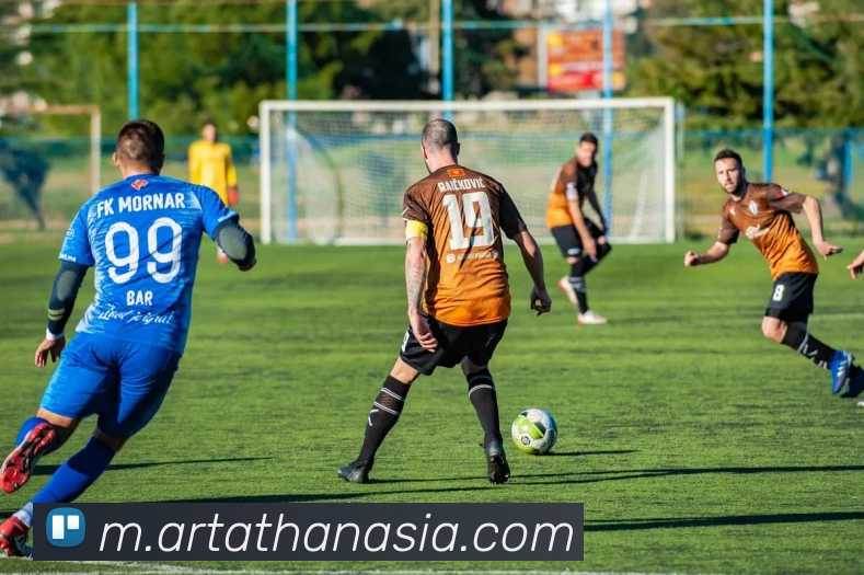 亚马尔发文引发情感猜测深渊内心渴望成为众人期待的自己